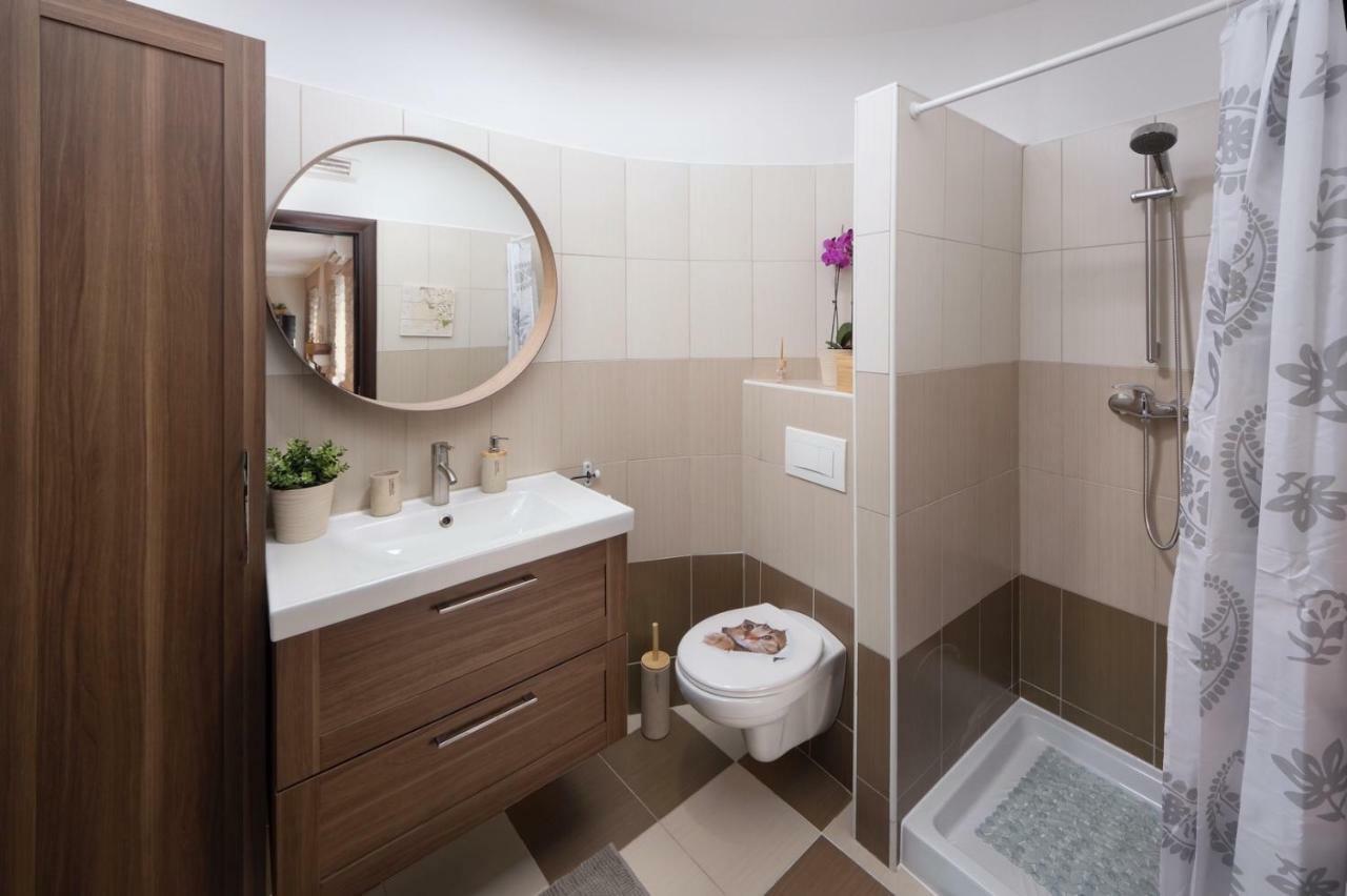 Vecchio Mercato Pula Apartman ภายนอก รูปภาพ